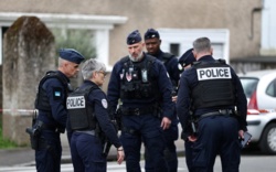 Porywacze ucięli palec ojcu kryptomilionera. Akcja policji pod Paryżem