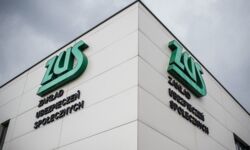 ZUS: Zidentyfikowaliśmy trzy przypadki omyłkowo wypłaconych "czternastek"