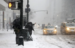 Świat Burza zimowa nad USA. Stan wyjątkowy w Nowym Jorku, aktywowano Gwardię Narodową