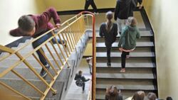 Po wakacjach może brakować nauczycieli. "Jest nowy powód odejść, to minister Czarnek"