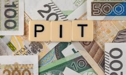 Blisko 8 tys. zł zwrotu podatku dla rodziny z dwójką dzieci. Niektórzy mogą liczyć na więcej