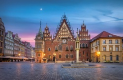 90-latkowie to nic, głosował nawet 200-latek. Wrocław zawiadamia prokuraturę