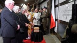 Pogrzeb Karoliny Kaczorowskiej. Prezydent: pierwsza damo wolnej RP, dziękujemy za twoje piękne życie