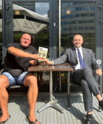 Oświadczenie władz muzeum w sprawie apartamentów wynajmowanych przez Nawrockiego