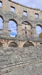 4278c496-7448-40b3-975a-672ff363a5af