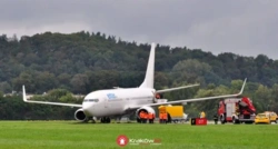 Boeing wypadł z pasa na Balicach. Jadą strażacy z Ostrawy - Remiza.pl - Polski Serwis Pożarniczy