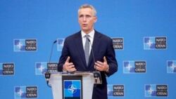 Stoltenberg: obawiamy się, że Rosja szuka pretekstu, by uderzyć na Ukrainę