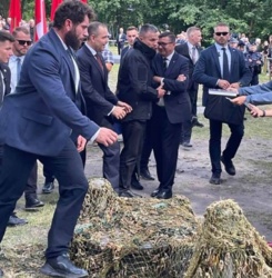 "Szczyt cynizmu": w Polsce ukraińskie groby ukryto pod siatkami maskującymi