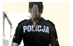Policjantka na imprezie zaczęła legitymować znajomych. Potem zadzwoniła po wsparcie, nie żartowała