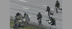 Łukaszenka przygotowuje kraj na wojnę? "Milicja ćwiczy brutalne tłumienie protestów"