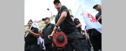 Mówią "nie" ograniczeniu świadczeń. Służba Więzienna protestuje w stolicy