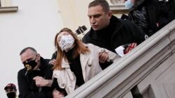 Akt oskarżenia przeciwko Bąkiewiczowi. Grozi mu kara do dwóch lat więzienia. "Ogromny sukces"