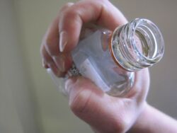 Łódzkie. Głodne i wyziębione dzieci odebrane pijanej matce