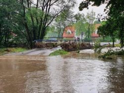 Burze nad Polską. Zalane drogi, domy, ewakuowani harcerze