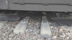 Prowokacja na torach do Puław? Ubytek 1m torów