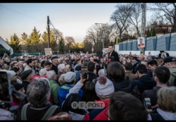 c4275562-21f7-48d7-812c-022f2bb60b69