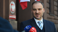 MSZ uruchamia specjalny telefon dla Polaków, którzy utknęli na Bliskim Wschodzie