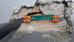 e239fee5-e5bf-4b3a-a239-b21868a021b7