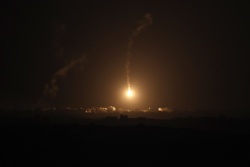 Do centrum Gazy wjechały czołgi. Izrael intensyfikuje ataki