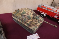 e8eb6ca2-b82e-45d9-9293-d4f15c324757