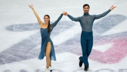 Igrzyska olimpijskie: Reprezentujący Francję łyżwiarze figurowi Laurence Fournier Beaudry i Guillaume Cizeron ze złotem