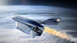 Dziś pierwszy miliarder leci w kosmos swoim statkiem kosmicznym. Zobacz to na żywo