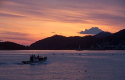 Przechwycono pierwszą bezzałogową łódź do przemytu narkotyków. Miała internet ze Starlinka