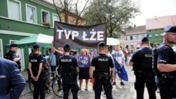 Zakłócili przemówienie Witek. „Ktoś im za to zapłacił”