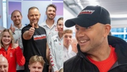 Nawrocki w ubraniach marki „Nowrocky”. Nie ma mowy o współpracy?