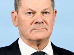 Europarlament wezwał kanclerza Niemiec Scholza do bezzwłocznego dostarczenia Ukrainie czołgów Leopard 2