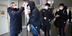 Korea: Po niemal dwóch latach wszystkie szkoły wróciły do nauki stacjonarnej