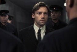 Zło powraca. „Dwaj prokuratorzy” – historyczny film z niepokojąco aktualnymi wnioskami [RECENZJA]