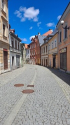 68c40cf4-c518-43d5-a405-16e7c2e4db60