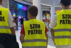 "Patrolują" ulice. Zdjęcia dziewczyn wrzucają potem do sieci