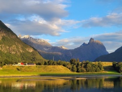 2b94af7f-62f9-4933-b01d-b635bd33badc