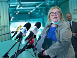 "I prezes SN celowo nie przekazuje akt". Prawnicy twierdzą, że Manowska łamie prawo ws. sędziego Żurka