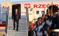 Wiemy na co Kancelaria Prezydenta chce wydać rekordową kwotę 300 mln zł. To m.in. podróże