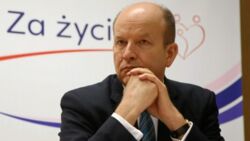 Antyaborcyjne furgonetki znikną z ulic Warszawy? "Wojewoda zapewne zrobi wszystko, by uchwałę uchylić"