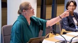 "Łachu jeden! Na kolana, pod stół i odszczekać". Krystyna Pawłowicz ostro do posła Lewicy