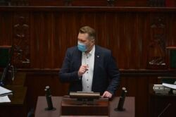 Połowa Polaków ocenia Czarnka źle. 6,1 proc. - bardzo dobrze