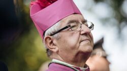 Abp Głódź i jego majątek. WP wyceniła nieruchomości duchownego na 15 milionów