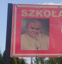 7af1ceae-1c1f-4855-9559-4fa7e9eacdc9