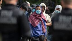 "Nie ufajmy we wszystko, co piszą". Sytuacja na granicy to pożywka dla fake newsów i dezinformacji