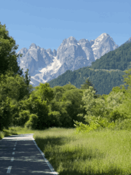 223b4093-63e7-419d-a24e-5dfa99869542