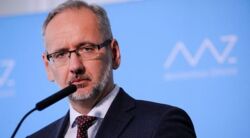Niedzielski: Liczba zakażeń rośnie. Współczynnik R równy 1