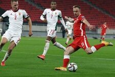 Grosicki, "piłkarski emeryt", czy as?