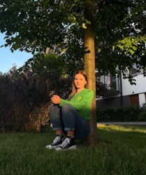 7aa98de3-c637-4b70-8a96-b8e45a399377