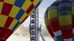 Wideo. Hongkong: kolorowe balony nad portem Wiktoria