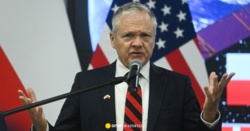"Nie będziemy tolerowali". Ambasador USA po zerwaniu relacji z Czarzastym