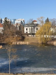 5e0d9b09-abe1-4ab6-a12e-4bec4b415376